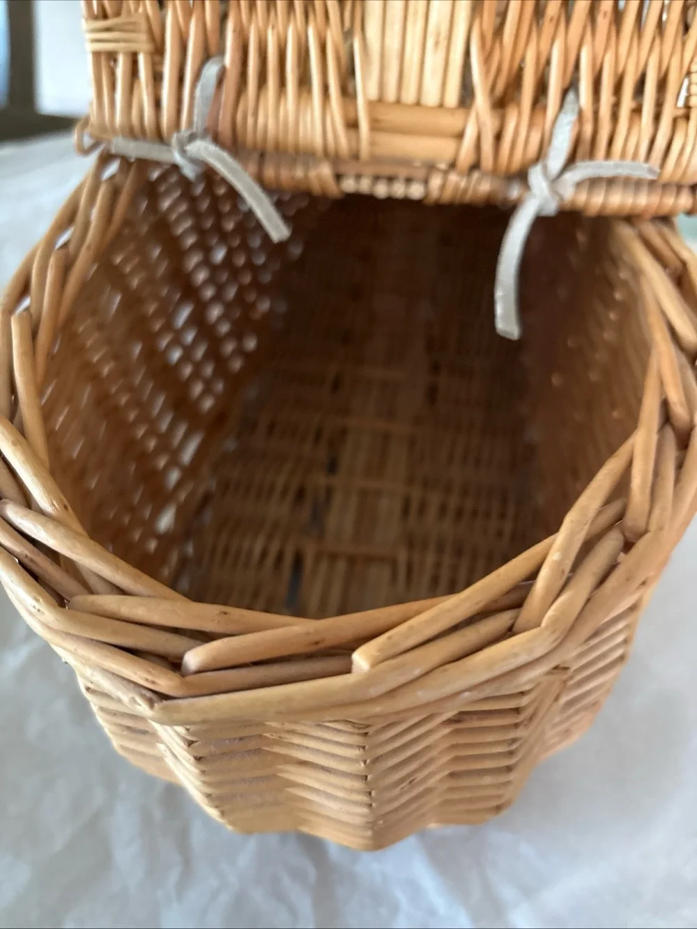 Gorgeous Vintage Oblong 15” Long WICKER Double Lidded Picnic Basket Awesome